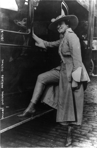 Dress Style Suffragettes in 1916