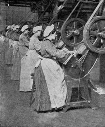 Factory workers in 1920s