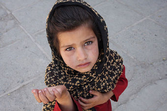 Afghan Girl Begging