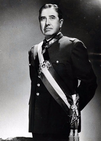 Official portrait of Augusto Pinochet