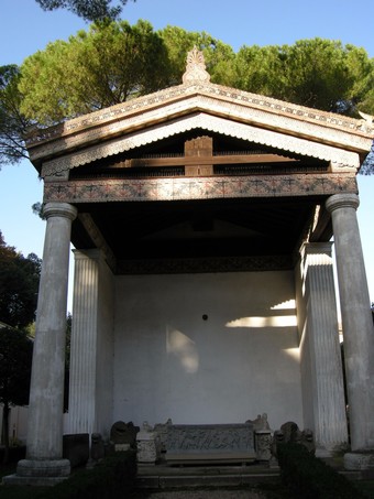 Reconstruction of an Etruscan Temple