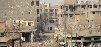  A city street in Ramadi heavily damaged by the fighting in 2006